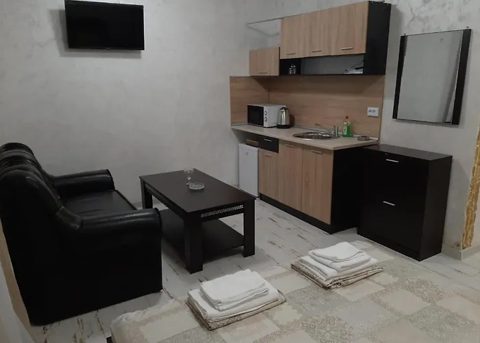 Azuro Sunny 3* סאני ביץ'