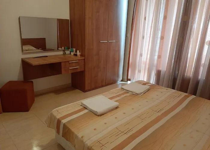 Azuro Sunny סאני ביץ'