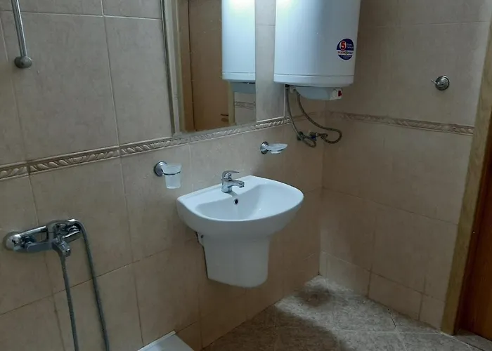 Azuro Sunny סאני ביץ'