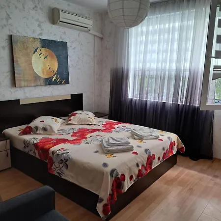 Azuro Sunny Apartment Sunny Beach