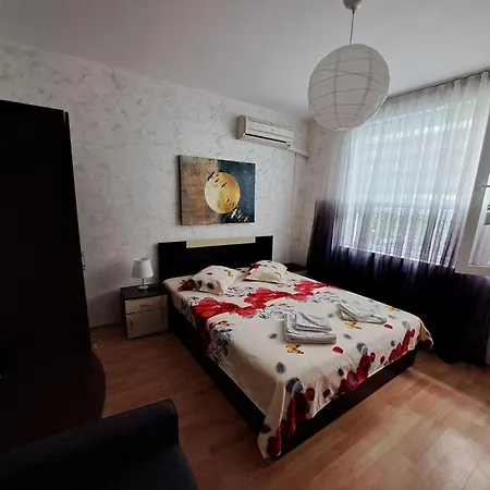 Azuro Sunny Apartment