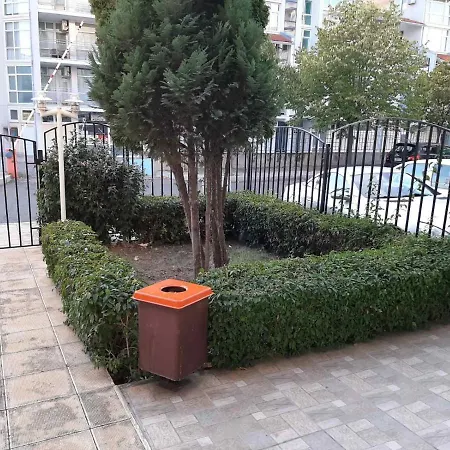 Azuro Sunny Apartament 3*