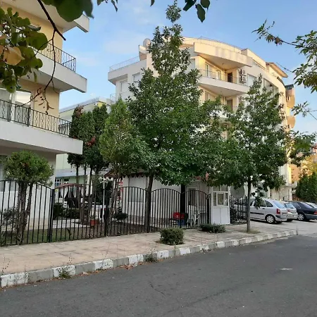 Azuro Sunny Apartman